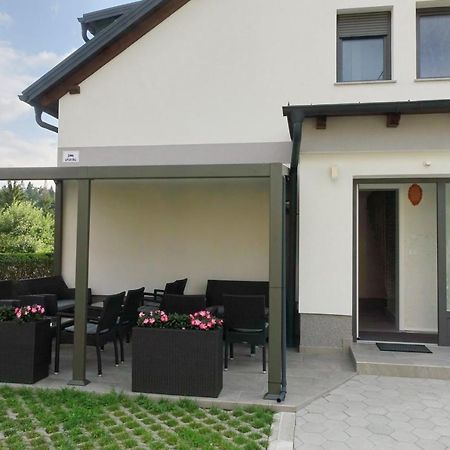 Apartmaji Anita Begunje pri Cerknici Экстерьер фото